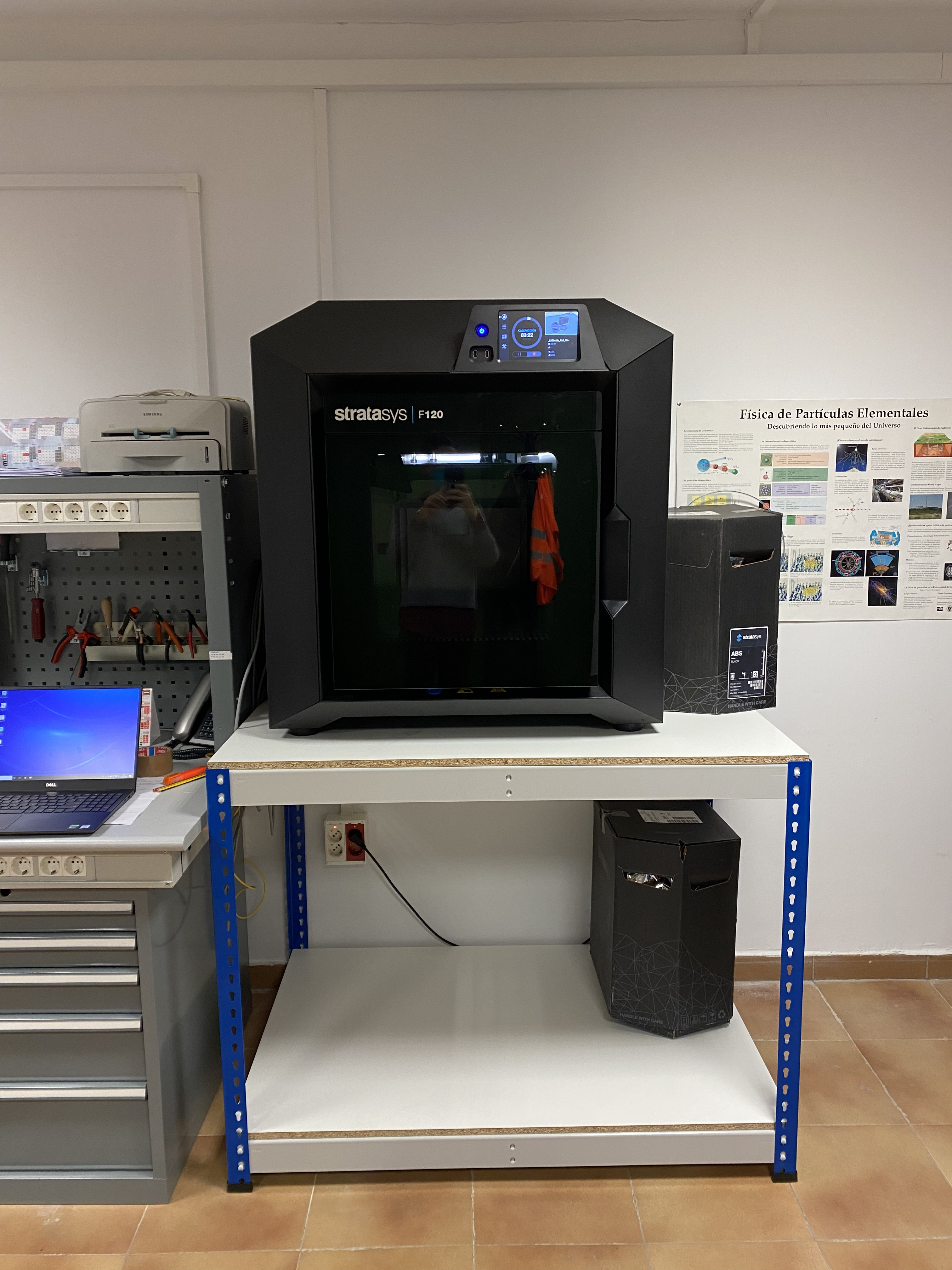 Large-Scale 3D Printing Facility